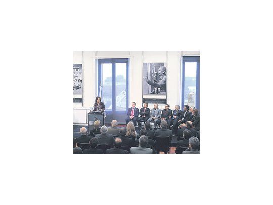 Este año, el Gobierno anunció el Programa de Desendeudamiento para todos los distritos y giró a los gobernadores fondos de ATN por más de $ 9 mil millones.