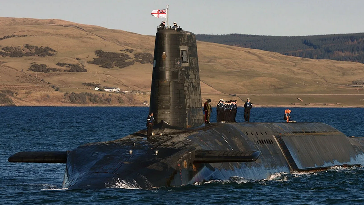 Rolls-Royce ya recibió un contrato de u$s12.166 millones para el soporte de los submarinos de propulsión nuclear de la Real Armada Británica. Rolls-Royce ya recibió un contrato de u$s12.166 millones para el soporte de los submarinos de propulsión nuclear de la Real Armada Británica.