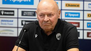 El técnico de Chequia, Miroslav Koubek, habló días antes del debut mundialista y puso el foco de atención en la aclimatación de su selección, El técnico de Chequia, Miroslav Koubek, habló días antes del debut mundialista y puso el foco de atención en la aclimatación de su selección,