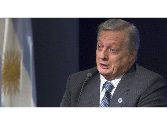 El ministro de Energía, Juan José Arangure, dijo que al inicio de a gestión de Cambiemos los subsidios de gas y electricidad eran de 3,3% del PBI y ya se bajamos a 1,2%. En 2019 los subsidios a las tarifas de gas y luz serán de 0,3% del PBI, calculó.