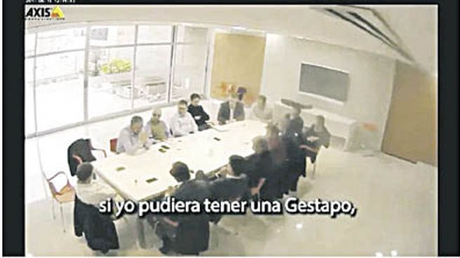 tironeada. A pedido del exAFI Juan Sebastián De Stéfano, presente en la reunión del 17 de junio de 2017, se trabó conflicto de competencia.