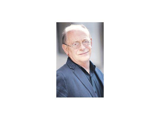 Antonio Tabucchi, especialista en Pessoa, alternaba su vida entre Lisboa y Siena. «Sostiene Pereira» fue llevada al cine con Marcello Mastroianni.