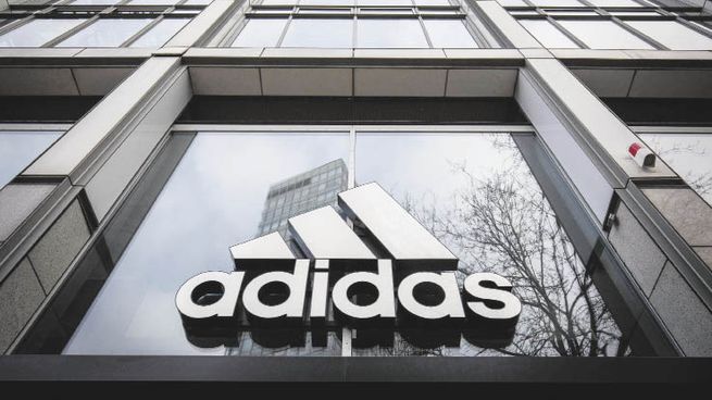 Adidas rompe récords de ventas de la camiseta de la selección argentina