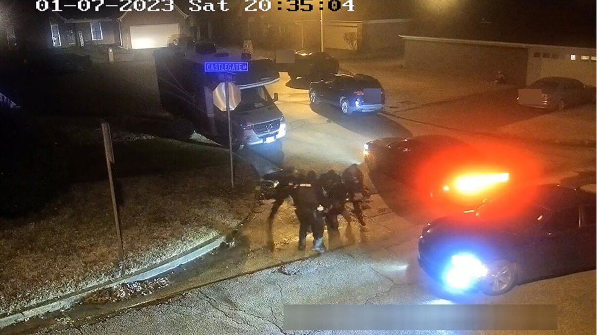 Shocking video of the murder of an African-American at the hands of the police