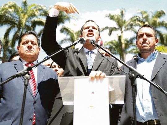 Desafío. Juan Guaidó, líder de la Asamblea Nacional, se mostró duro pese al fallo del Tribunal Supremo que desconoció al cuerpo.