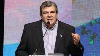 El diputado provincial radical Carim Peche, durante el debate de candidatos a gobernador.