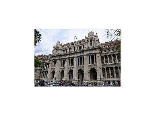 Será a partir del 1 de diciembre de 2013, remunerativo y bonificable y para todas las categorías del escalafón.