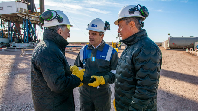 El ministro Luis Caputo destacó la fuerte inversión de u$s700 millones que propuso TGS para ampliar el transporte de gas natural.