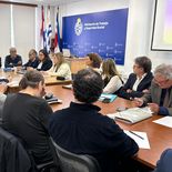 La iniciativa del gobierno genera expectativas en jóvenes y mayores de 50 años en la búsqueda de empleo. La iniciativa del gobierno genera expectativas en jóvenes y mayores de 50 años en la búsqueda de empleo.