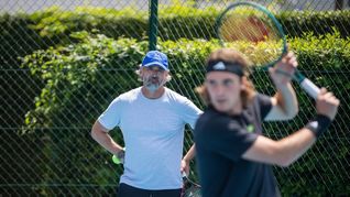 Ivanisevic y Tsitsipas, una relación que duró sólo dos meses.