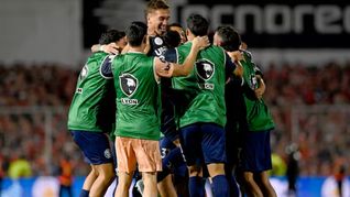 Independiente Rivadavia se quedó con la Copa Argentina en un épico duelo. Independiente Rivadavia se quedó con la Copa Argentina en un épico duelo.