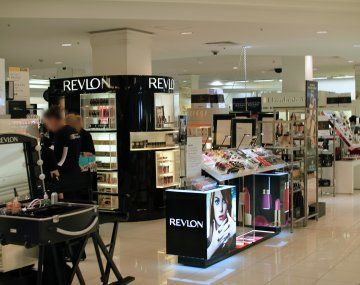 Los beneficios aplican para la función “Pago Clave DNI” o escaneando del código QR. Los beneficios aplican para la función “Pago Clave DNI” o escaneando del código QR.