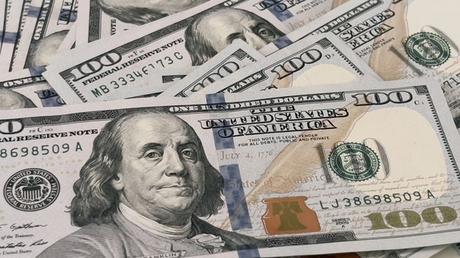 El dólar global mantiene el rally bajista por las dudas sobre la Fed y la ley de gastos de Donald Trump.