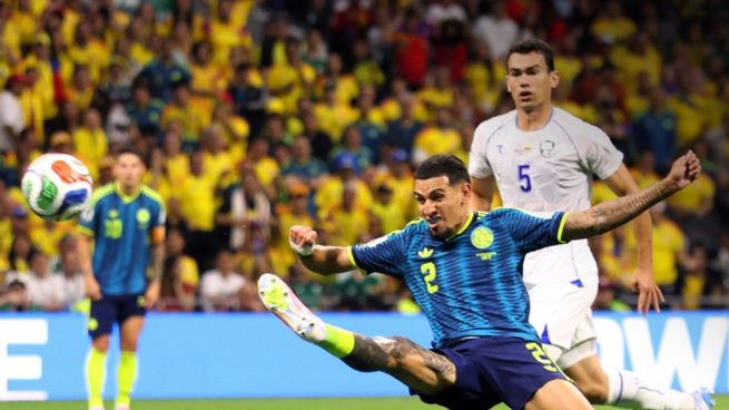 Daniel Muñoz convirtió el primer gol de Colombia en el Mundial 2026.