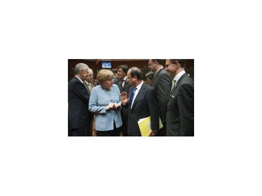 El presidente de Francia, François Hollande, y la canciller alemana Angela Merkel.