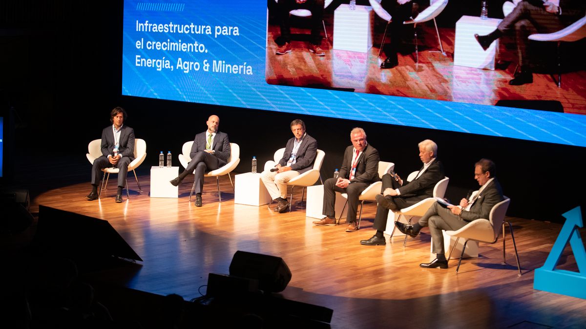 Companies in the fintech sector assure that digital payments infrastructure is obsolete