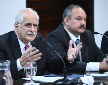 Jorge Taiana, ministro de Defensa.