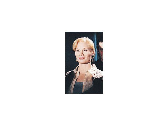 María Jarvehelmi, protagonista de «Lucesdel atardecer» de Aki Kaurismaki. Aspiraahora a saltar al resto del cine europeo.