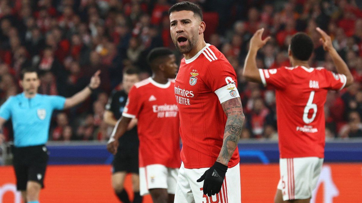Benfica, and Otamendi, to the quarterfinals without sweating