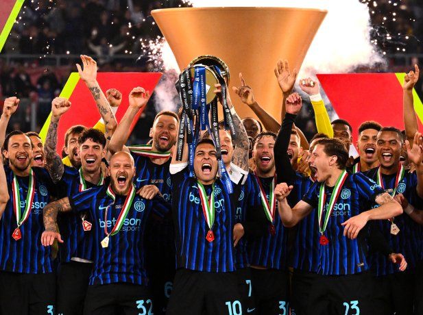 Lautaro Martínez llegará a la Copa del Mundo tras consagrarse campeón con Inter en Italia. Lautaro Martínez llegará a la Copa del Mundo tras consagrarse campeón con Inter en Italia.