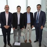 Marcelo Otermin, del ICBC; José Echagüe, de ONE618; y Lautaro Veliz Espeche, de BBVA, participaron del segundo panel de Ámbito Debate sobre Finanzas & Inversiones. Marcelo Otermin, del ICBC; José Echagüe, de ONE618; y Lautaro Veliz Espeche, de BBVA, participaron del segundo panel de Ámbito Debate sobre Finanzas & Inversiones.