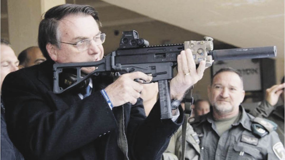 Bolsonaro’s deputy son asked his armed followers for help and Justice reacted