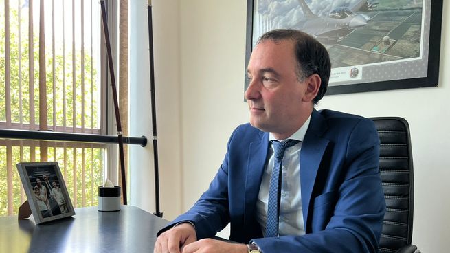 Francisco Adorni, hermano del jefe de Gabinete, investigado por presunto enriquecimiento ilícito y lavado de dinero.