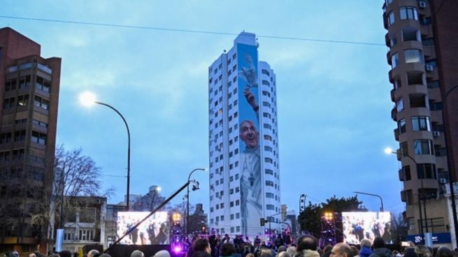 El mural más grande del mundo queda en La Plata.