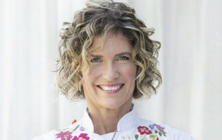 La cocinera argentina lanzó su pan dulce con dos variedades, pero su precio generó polémica en redes sociales.