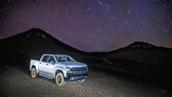 En el stand en Cariló, la marca estadounidense exhibe y ofrece para test drive la camioneta más grande de la gama. Analiza lanzamiento en el mercado local para el año próximo. Un segmento que sigue creciendo y donde surgen nuevas propuestas.