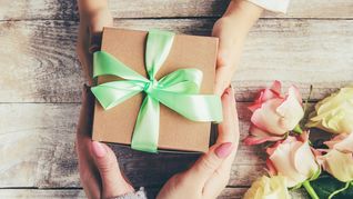 Una nueva forma para usar las bolsas y cajas de regalo.&nbsp;