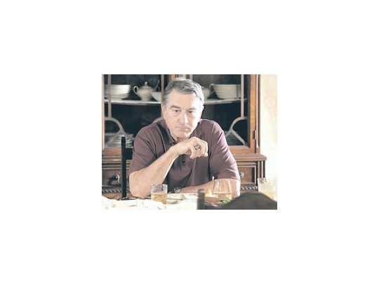 Robert De Niro en «La revelación»: un policial inconvincente, que vincula a un oficial con un presidiario que busca salir de la cárcel.
