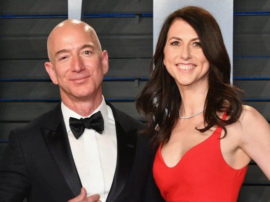 Jeff Bezos junto a su exesposa Mackenzie Scott.