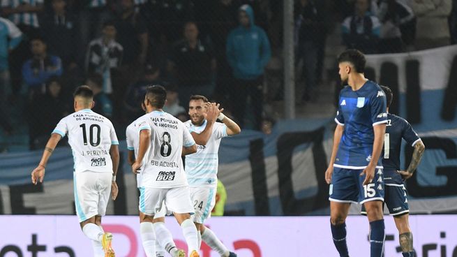 Golpazo. Atlético Tucumán le ganó a Racing en Avellaneda.