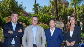 firman un acuerdo para reinventar la industria del deporte y el entretenimiento