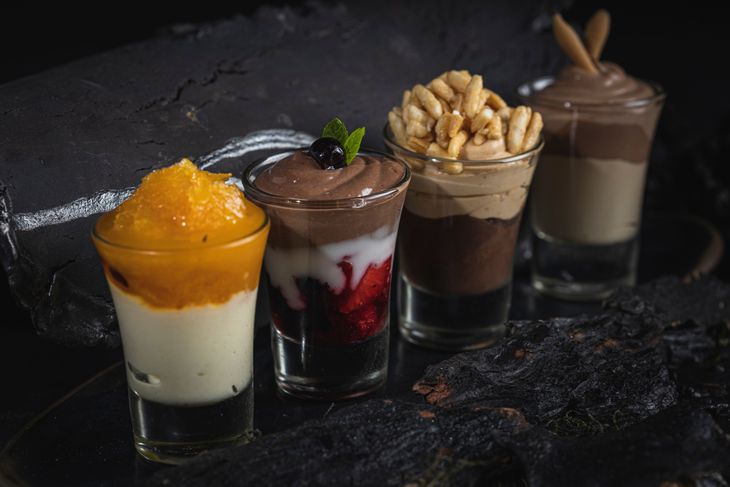 During the week it offers 35% discount on all its desserts. During the week it offers 35% discount on all its desserts.