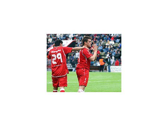 Independiente ganó en Santa Fe y sigue en la cima del torneo