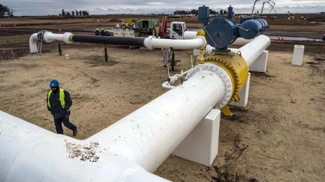 La demora en la finalización de las obras de Reversión del Gasoducto Norte condicionará la provisión de gas para la actividad industrial.