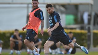 ¿Quién acompañará a Messi en la delantera ante Uruguay?