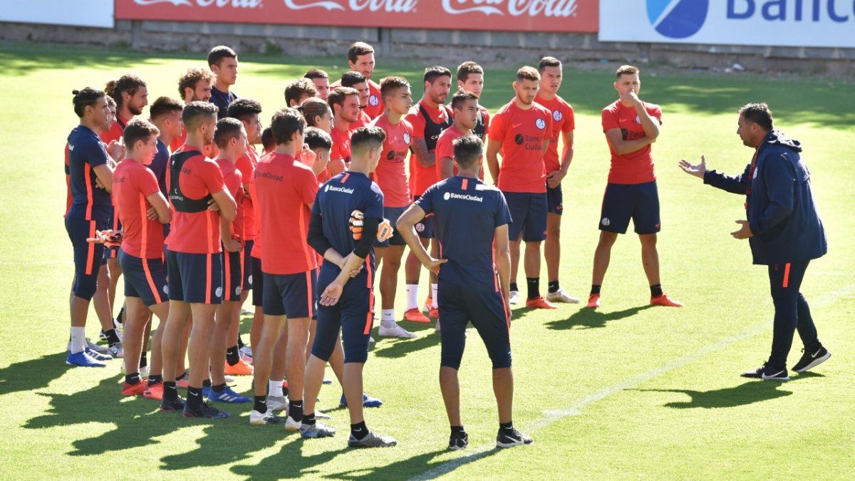 A la espera del primer refuerzo, Dabove puso primera en San Lorenzo