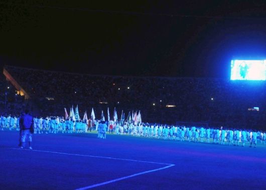Cientos de jóvenes participaron del espectáculo de inauguración.