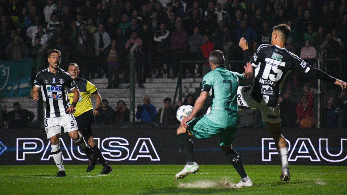 Central Córdoba takes a breath with its great victory in Junín