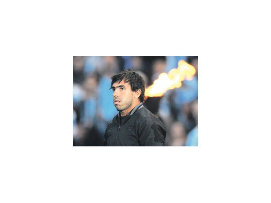 Carlos Tevez quiere volver a Boca «para ser feliz». Para el Manchester City, sería sacarse un problema, aunque habría que hacer una inversión millonaria.