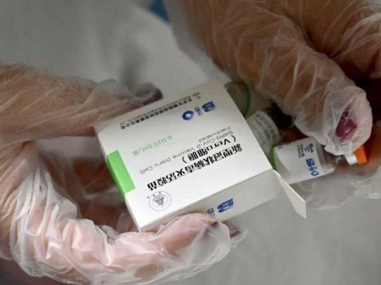 Parte este mediodía un nuevo vuelo a China a buscar vacunas Sinopharm.