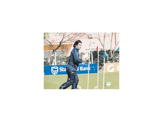 Fabián Turnes, en pleno entrenamiento de Los Pumas, que el domingo viajan para debutar en el Rugby Championship.
