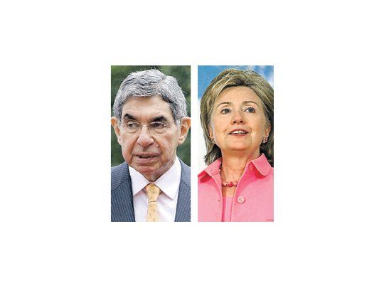 Oscar Arias, Hillary Clinton