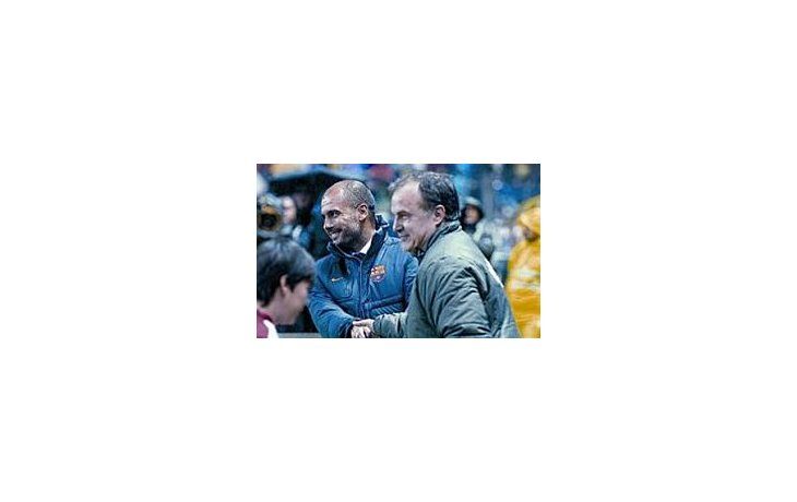 Bielsa es uno de los candidatos que tiene Barcelona para cuando se aleje Guardiola.