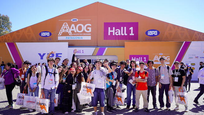 Los jóvenes fueron los protagonistas de la última jornada de la AOG Patagonia 2024 en Neuquén. Coparon el Espacio DUAM.&nbsp;