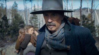 El actor financió, escribió, dirigió y protagonizó las películas.