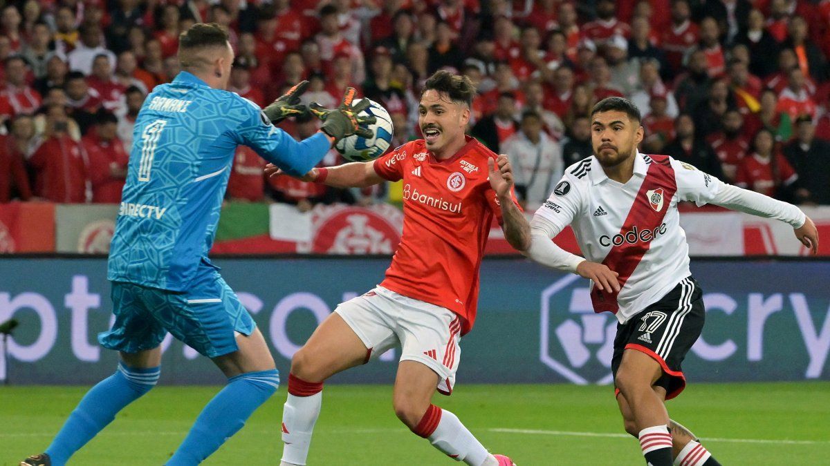 Argentina - Uruguay: horario y formaciones del partido hoy en el Monumental  - El Cronista